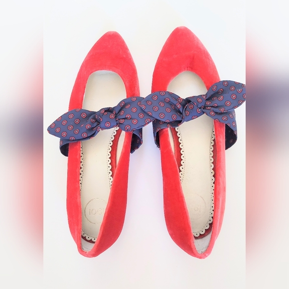 1901 Hamilton Size 7M Red Velvet Preppy Style Flats Shoes Bow - Picture 6 of 8